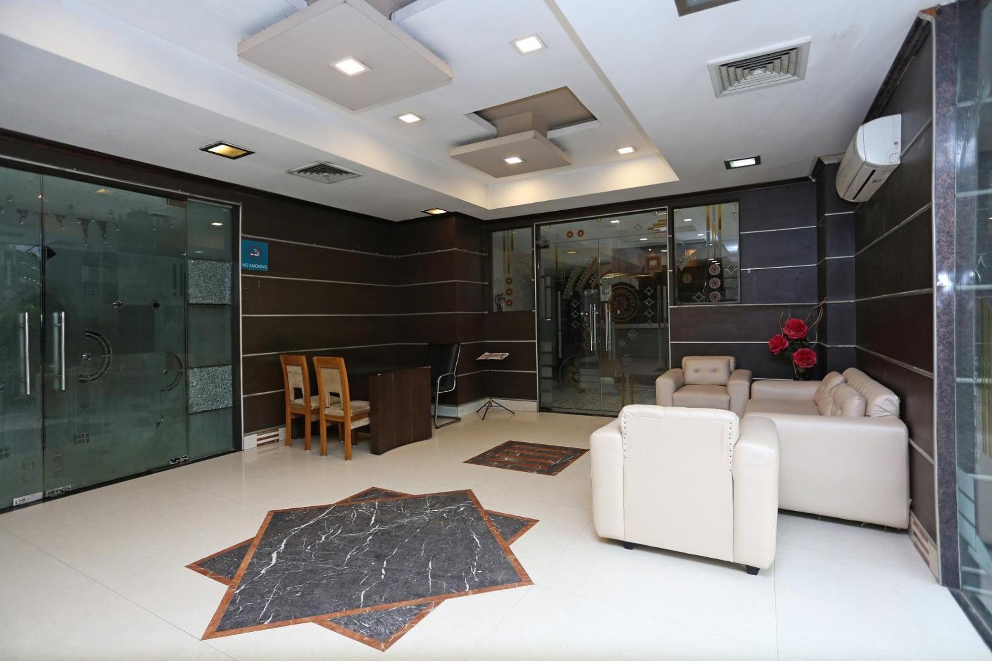 גאזיאבאד Hotel O Mukut Regency מראה חיצוני תמונה